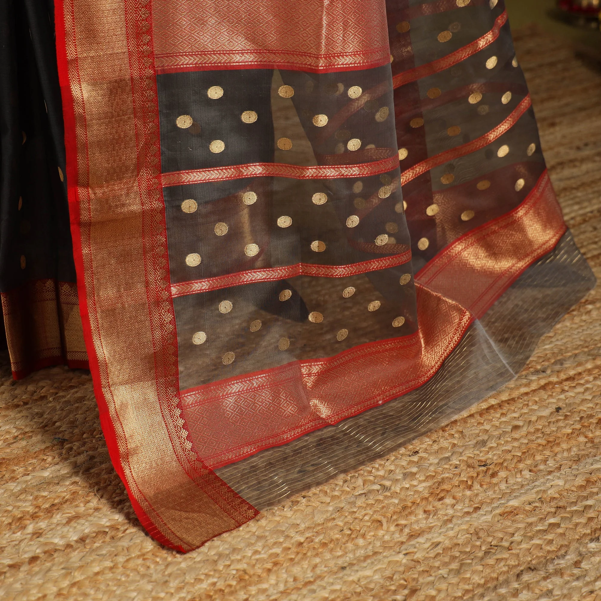 Grey - Traditional Handloom Buti Katan Chanderi Silk Saree 04 - Image 4