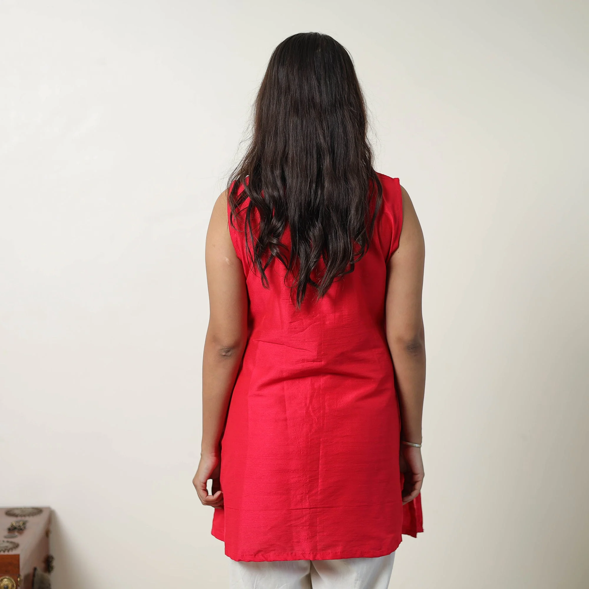 Kiara Pink Slub Silk Short Plain Kurta - Image 4