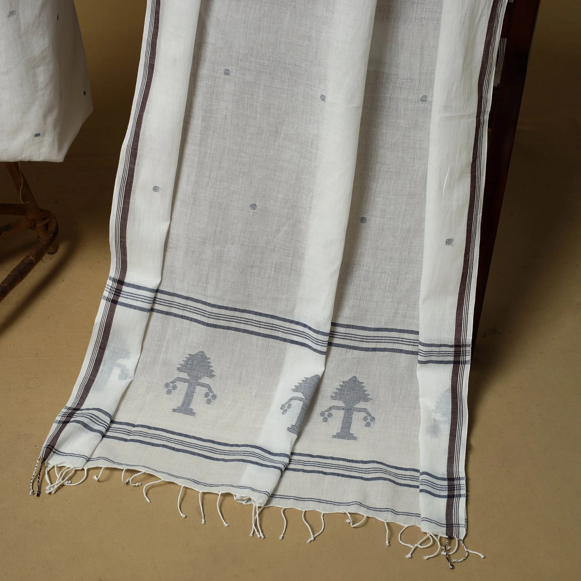 White - Handloom Bengal Jamdani Cotton 2pc Unstitched Dress Material 13 - Image 5